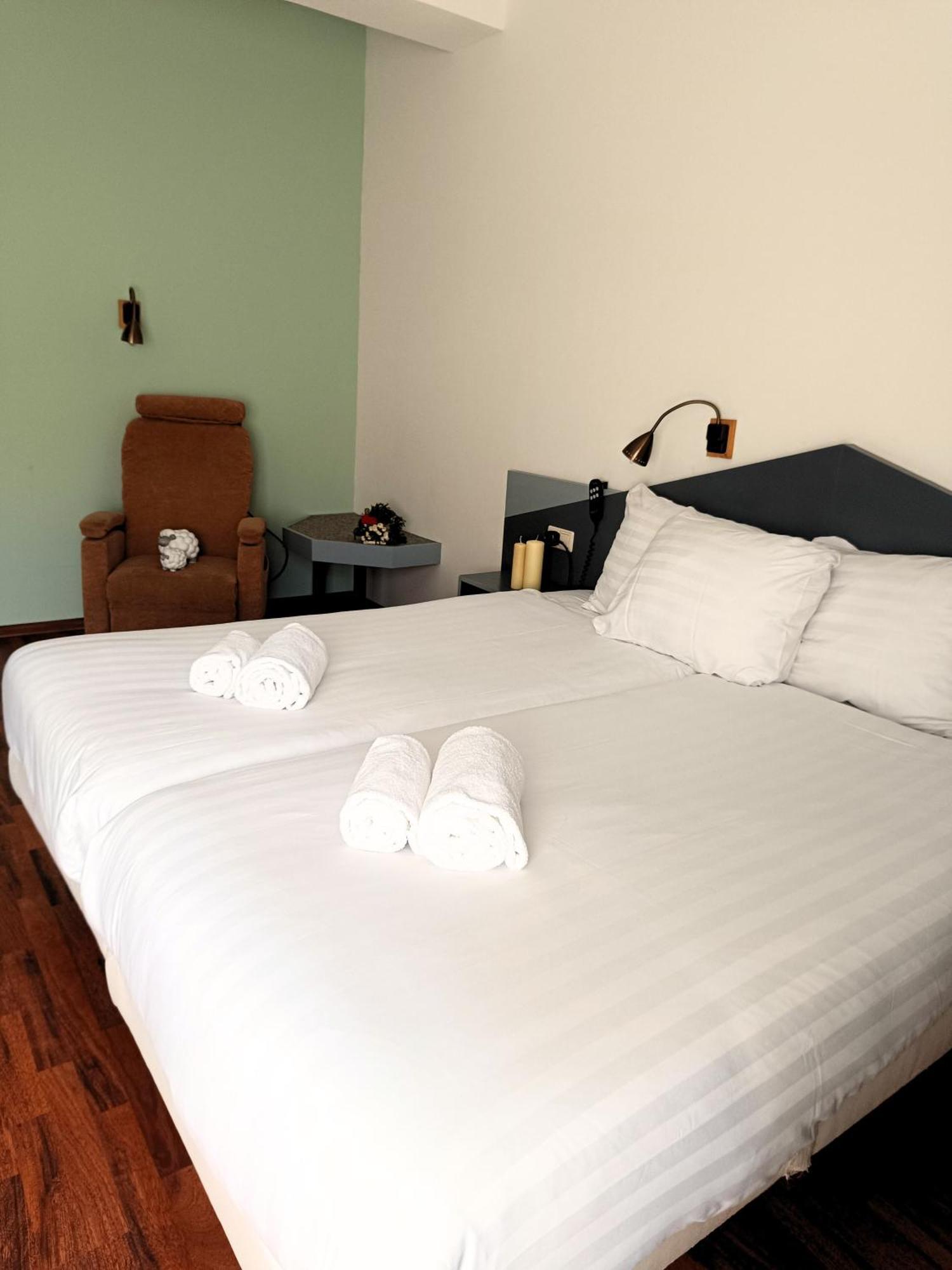 Hotel Den Burg - Digital Access Luaran gambar